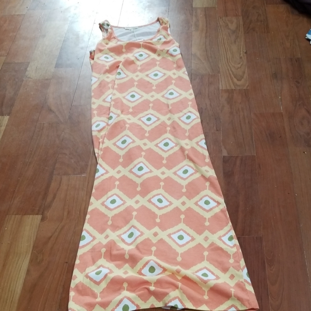 Synergy NWT Tribal Printed Maxi in light clay